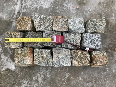 Neues Granitpflaster aus Striegau 7 x 9 grau-rost Sonderpreis  85 €* pro 1 Tonne - Bild 1 von 4