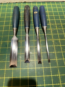 Graduated Set of 4 no. Good Quality Stanley 5002 Bevel Edge Wood Chisels - Picture 1 of 8