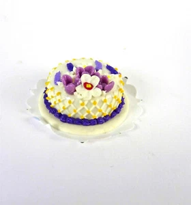 Dollhouse Miniature Lavender Floral Cake, K1417 - Picture 1 of 1