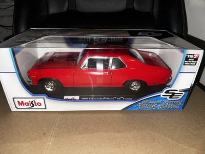 Maisto Edición Especial 1:18 Diecast Model Car - Chevrolet Nova SS 1970 cupé rojo Foto 1 de 4