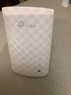 TP-LINK Ac750 Universal Dual Band W-Fi Range Extender RE200 - Image 1 of 4