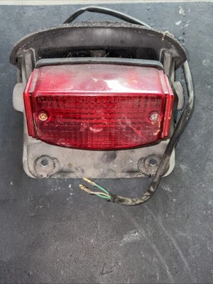 Luz trasera de freno para Honda 1994-2003 VF750C 750 C Magna OEM Foto 1 de 4