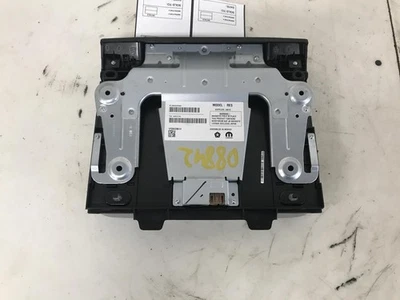 Used Second Row Infotainment Display fits: 2020 Chrysler Pacifica display rear s - Image 1 of 4