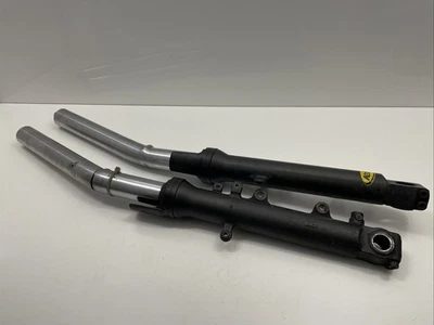 ♻️ Yamaha Yzf R6 5SL 2003 - 2004 Damaged Front Forks Suspension ♻️ - Image 1 of 4