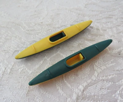 2 KAYAKS CANOAS DE REPUESTO DE PLÁSTICO VERDE Y AMARILLO PARA VEHÍCULO MAJORETTE VINTAGE Foto 1 de 4