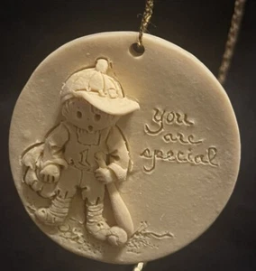 ¡Juego de 12! "Béisbol La BERGE 1996 adorno navideño cerámica ""You Are Special""" - Imagen 1 de 7
