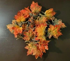 Vintage Artificial Autumn Thanksgiving 6" Maple Leaf Centerpiece Wreath (NEW) - Picture 1 of 6