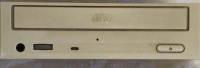 EXTREMELY RARE Legend TEAC CD-532EB CD - ROM Drive Ide 40 Pin 32x Speed Drive - Image 1 of 4