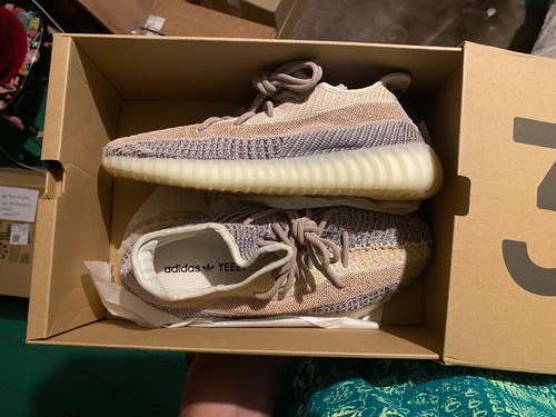 Adidas Yeezy Boost 350 V2 Ash Pearl UK 9.5 US 10 Nuove di zecca