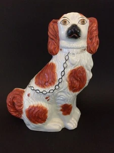 LARGE ANTIQUE STAFFORDSHIRE SPANIEL. EXCELLENT CONDITION & COLOURS. 11+" TALL. - Picture 1 of 12