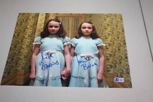 THE SHINING GRADY TWINS LISA & LOUISE BURNS SIGNED 11x14 FOTO Classic BECKETT - Bild 1 von 1
