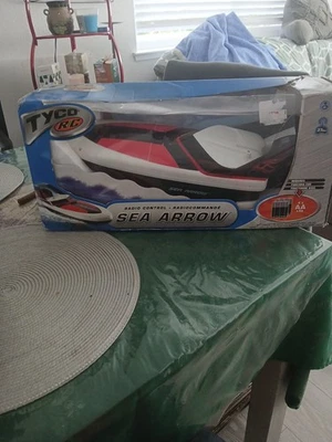 TYCO RC SEA ARROW RADIO CONTROL BOAT WITH BOX REMOTE New In Opened Box - Image 1 of 4