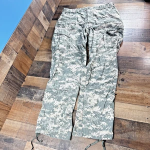 US ARMY Combat Uniform Pants Trousers Mens MEDIUM REGULAR Digital Camo Ripstop - Picture 1 of 13
