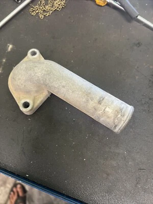 Carcasa termostato 4runner 84-95 TOYOTA PICKUP TRUCK OEM 22RE 22R LARGO 4X4 4x4 Foto 1 de 4