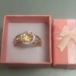 Ladies Fashion Gold plated Champagne Sparkle Gems Large Ring - Picture 1 of 1