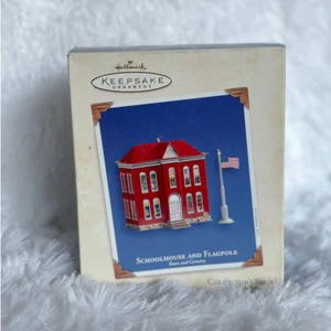 Schoolhouse & Flagpole Hallmark Tin Keepsake Ornament Christmas 2003 Collector's - Picture 1 of 1