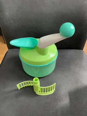 Tupperware Quick Chef 1 grün mit Messerupgrade inkl. Zubehör - gebraucht - Bild 1 von 4