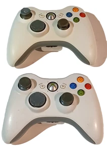 2x OEM Original Microsoft Xbox 360 Wireless Controller Weiß für Teile Reparatur - Bild 1 von 10