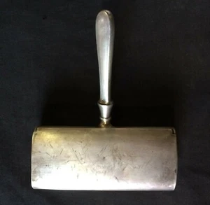 CHRISTOFLE SILVER SILENT BUTLER CRUMB TRAY LE GRILLON O C KNIGHT HALLMARK  - Picture 1 of 7