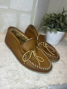 Cabela’s natural brown Leather Shearling Lined Moccasin Slip On slippers sz 15 - Picture 1 of 7