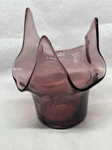 Vase Taschentuch lila Rüschenrand Vintage Studio Handarbeit - Bild 1 von 6