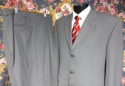 Traje gris acorazado metropolitano de Lord & Taylor 46R Foto 1 de 4