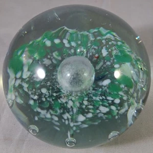 Art Glass Green Splash Paperweight Controlled Bubbles Handblown - Bild 1 von 11