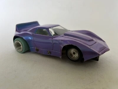 Riggen Corvette (Púrpura) escala 1/32 chasis latón WOMP slot car RTR Foto 1 de 4