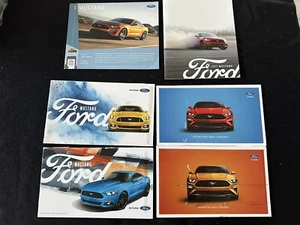 Ford Mustang 2016-2019 folleto V6 GT V8 Shelby 350 R conjunto catálogo de correo GT350 - Imagen 1 de 17