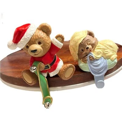 Винтажный набор чулок Hallmark из 2 держателей 80-х: медведь-джингл и сонный медведь - Изображение 1 из 4