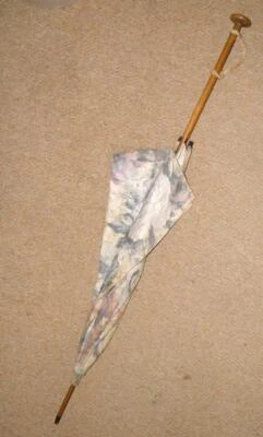 Sombrilla antigua - parte superior de setas de roble con dosel estampado de algodón Foto 1 de 4