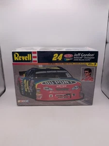 2000 Revell Jeff Gordon NASCAR Champion #24 Monte Carlo 1/24 SEALED!! - Picture 1 of 4