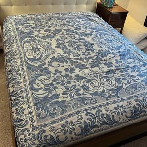 Vintage Blau Damast Tagesdecke Fransen Hollywood Regency Retro 62x79 LESEN - Bild 1 von 10