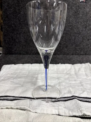 Orrefors (?) Intermezzo 钴蓝色泪滴干葡萄酒手工吹制玻璃 8-5/8 英寸 — 第 1/4 张图片