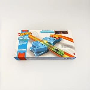 Hot Wheels GBN81 Track Builder System Booster Pack Playset with one car - Sealed - Picture 1 of 4