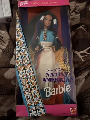 Muñeca Barbie Nativa Americana, Segunda Edición, Colección Muñecas del Mundo, 1993 Foto 1 de 2