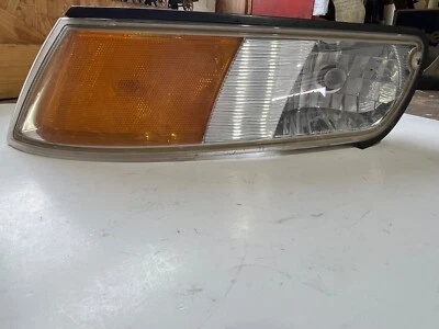 NICE OEM 1998-2011 Mercury Grand Marquis Driver Side LH Turn Signal Housing - Image 1 of 4