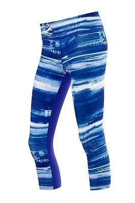 Under Armour Women's UA Perfect Sport Tight Printed Capri; Blue; SIZE X-Large - Image 1 of 4