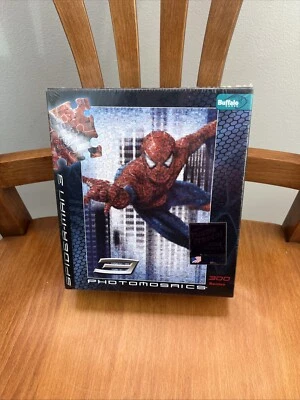 NUEVO Spider-Man 3 300 Piezas FotoMosaicos Puzzle y Póster Spiderman Buffalo Juego Foto 1 de 2