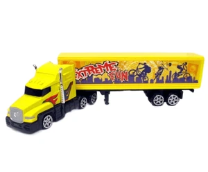 Transport Truck (Extreme Fun) Yellow Motormax Truck Model - Picture 1 of 8