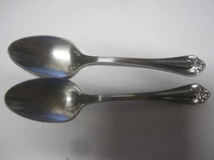 LOT OF 2 REED AND BARTON 18/8 Stainless ROSELAND teaspoon 6 " - Picture 1 of 4