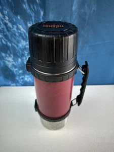 Vintage Thermos Model 2470  Insulated Vacuum Bottle Quart Liter Burgundy Red - Picture 1 of 17