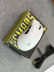 Mouse inalámbrico ligero para juegos SM805 - Imagen 1 de 4