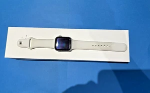 Apple iWatch Series 6 40mm Silver GPS Cellular & White Sport Band Unlocked LTE - Picture 1 of 4