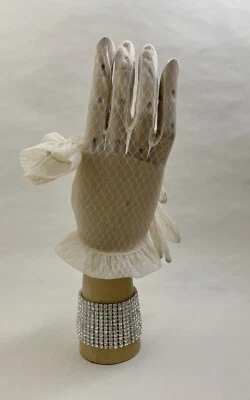 Guantes transparentes de colección década de 1950 patrón de diamantes desnudos talla 6,5 Foto 1 de 4