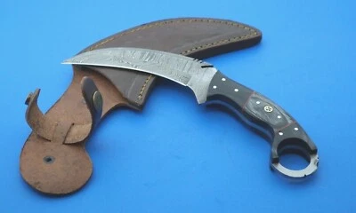 Beautiful handmade Damascus steel knife With beautiful handle + Sheath  - Image 1 of 4