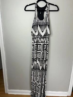 Vestido estampado Love Culture preto e branco comprimento do chão racerback tamanho S feminino - Imagem 1 de 4