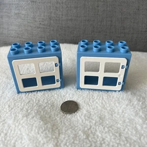 (2x) Marco de puerta/ventana azul medio LEGO Duplo 61649 2 x 4 x 3 con panel blanco - Imagen 1 de 2