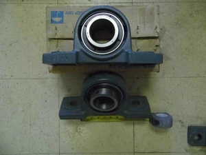 Pillow Block Bearing 2 Bolt NTN 2 11/16", UPCX14-211D1-8 - Picture 1 of 4