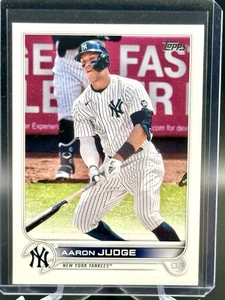 2022 Topps Series 1 - Aaron Judge #99 Vertical, Batting - Picture 1 of 2